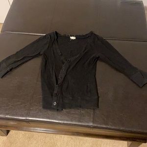 Quarter sleeve cardigan. Cotton.